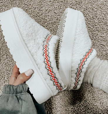 Couch Cozy Sherpa Slippers FINAL SALE