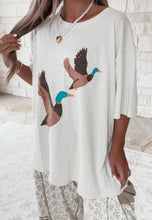 Load image into Gallery viewer, Flying Ducks Vintage Washed Graphic Tee - Bone