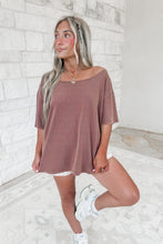 Load image into Gallery viewer, Sadie Boat Neck Short Sleeve Basic Tee - Chestnut