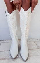 Load image into Gallery viewer, Samara Embroidered White Cowgirl Boots