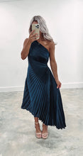 Load image into Gallery viewer, So In Love Maxi Dress