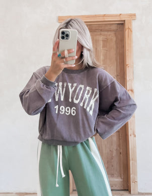 New York Cropped Sweatshirt