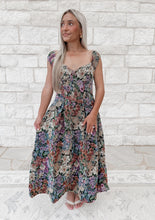 Load image into Gallery viewer, House Of Cards Tapestry Jacquard Midi Dress
