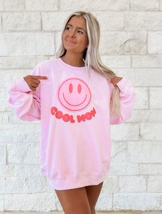 Cool Mom Sweatshirt (gildan tat 1 week)