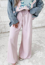 Load image into Gallery viewer, Showing Out Pink Wide Leg Sweatpants