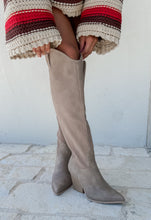 Load image into Gallery viewer, Barcelona Cedarwood Boots