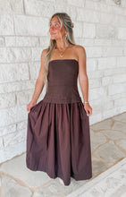 Load image into Gallery viewer, Field Session Strapless Lined Corset Midi Dress