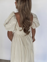 Load image into Gallery viewer, Between The Vines Floral Gauze Midi Dress