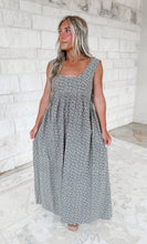 Load image into Gallery viewer, Field Of Roses Floral Sleeveless Midi Dress