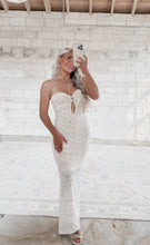 Load image into Gallery viewer, World Of Possibilities Bodice White Midi Dress