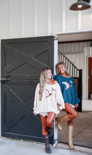 Load image into Gallery viewer, Embroidered Duck Pullover - Cashew