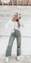 Load image into Gallery viewer, Leslie 90’s High Rise Crop Flare Jeans