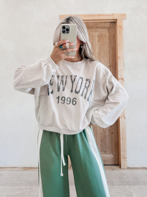 New York Cropped Sweatshirt