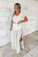 Load image into Gallery viewer, Mariss Flowy Stretch Lace Side Slit Maxi Skirt