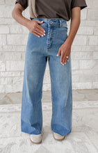 Load image into Gallery viewer, In The Moment Button Denim Jeans