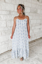 Load image into Gallery viewer, Katie Ruffle Floral Print Maxi Maxi - Blue