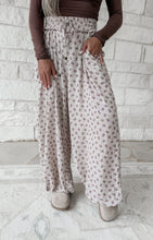Load image into Gallery viewer, Emberlyn Floral Pants