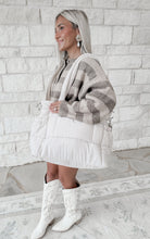 Load image into Gallery viewer, Jet Setter Travel Tote - Cream