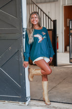 Load image into Gallery viewer, Embroidered Duck Pullover - Heritage Green