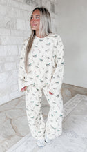 Load image into Gallery viewer, Lucky Duck Printed Crewneck Sweatshirt &amp; Pants Set - Cream