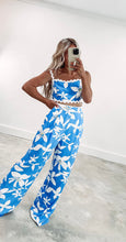 Load image into Gallery viewer, Santorini Sight Floral Pant Set