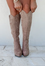 Load image into Gallery viewer, Texas Heat Taupe Western Boots