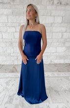 Load image into Gallery viewer, Dinner At The Pier Strapless Drop Waist Navy Maxi Dress