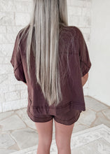 Load image into Gallery viewer, Butter Bliss Exposed Seam Boxy Top &amp; Shorts Set - Brown