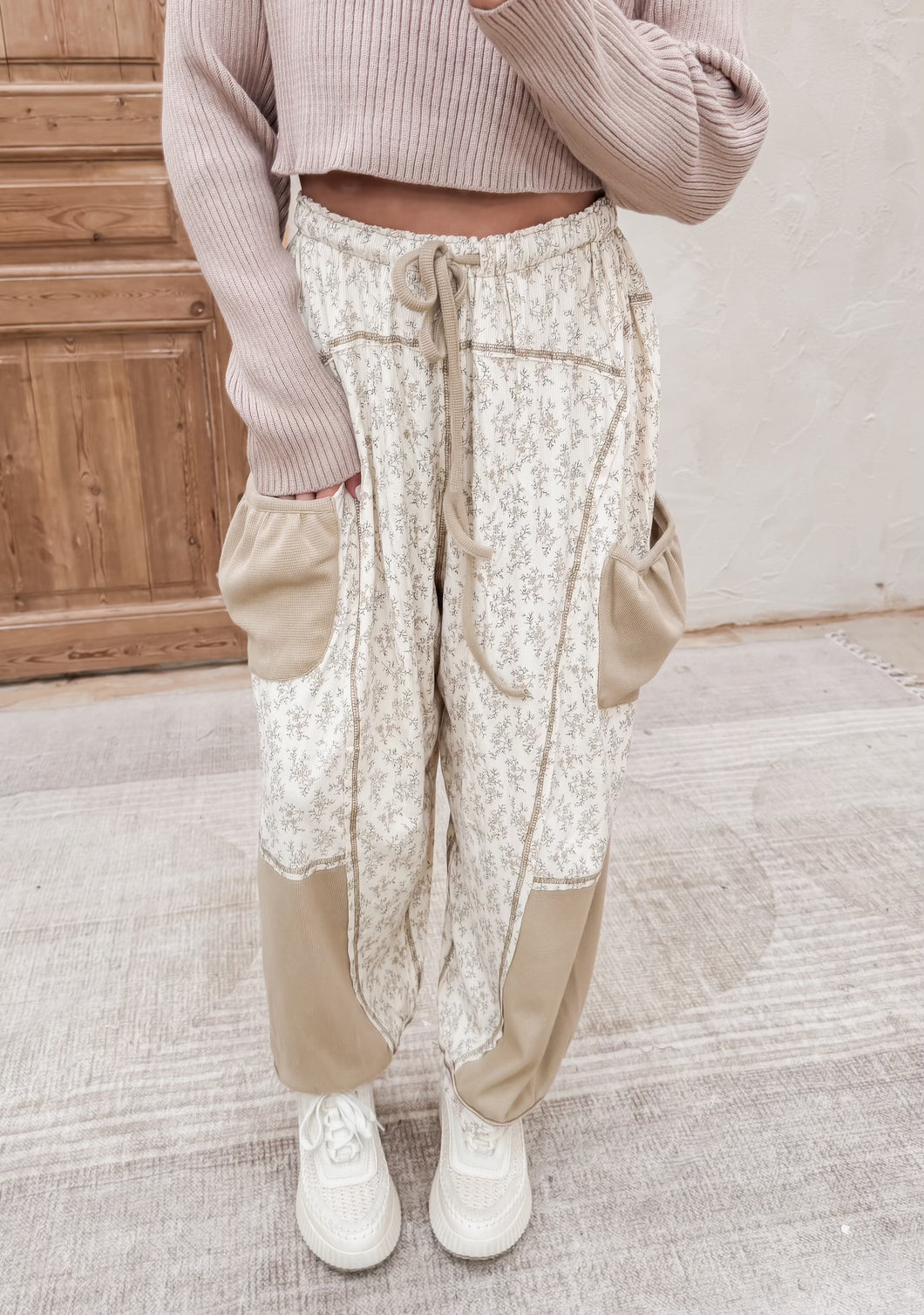 Trendy Pick Floral Knit Pants