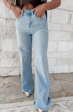 Load image into Gallery viewer, Judy High Rise Raw Hem Wide Leg Jeans