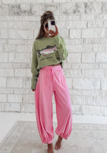Load image into Gallery viewer, Found Peace Acid Washed Capri Length Bubble Pants