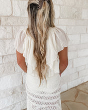 Load image into Gallery viewer, Mariss Flowy Stretch Lace Side Slit Maxi Skirt
