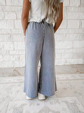 Load image into Gallery viewer, Just Winging It Terry Washed Sweatpants - Ash