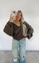 Load image into Gallery viewer, Danielle Chunky Sweater - ash