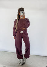 Load image into Gallery viewer, Daily Edit Star Patch Sweatshirt and Joggers - Cocoa