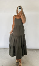 Load image into Gallery viewer, Coming Back Around Cotton Scoop Neck Tiered Midi Dress
