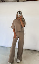 Load image into Gallery viewer, Off Duty Icon Flow Tee &amp; Pant Set - Taupe