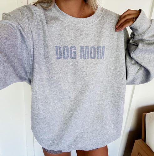 Dog Mom Sweatshirt (gilden)