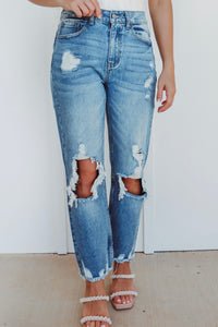 Timeless Look Distressed Jeans