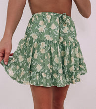 Load image into Gallery viewer, Through The Garden Floral Skirt