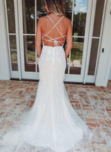 Load image into Gallery viewer, Obvious Pick Sweetheart Embroidered Mermaid Gown
