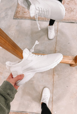 Sydney White Sneakers